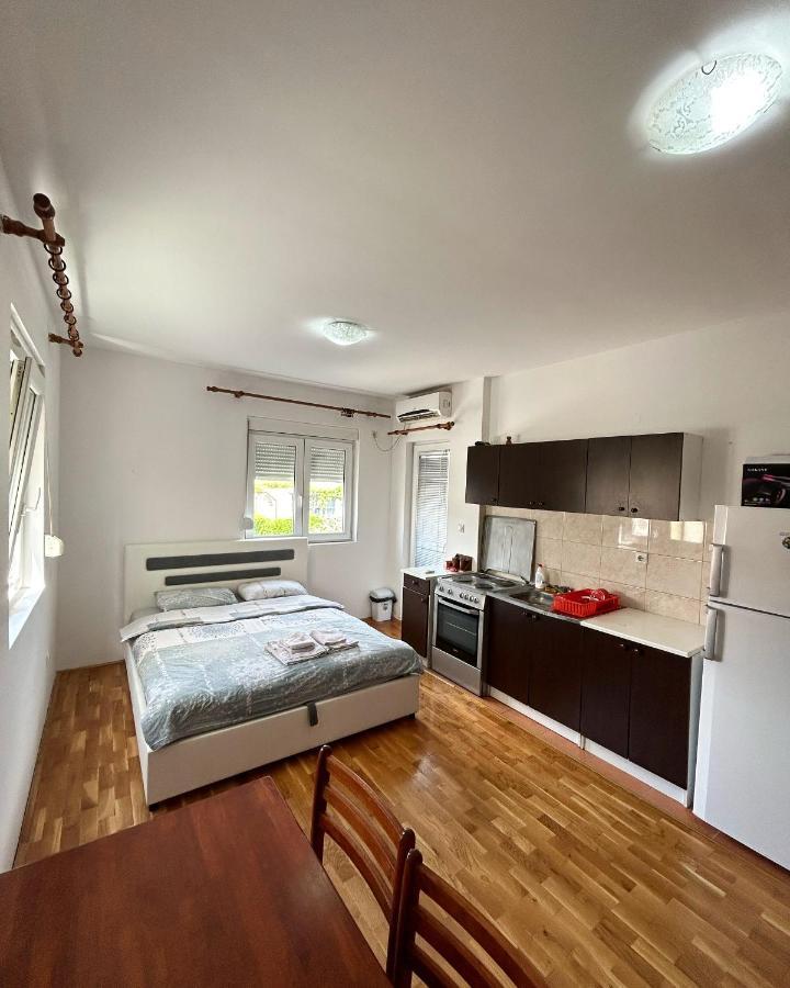 Apartman Stex Podgorica Eksteriør bilde